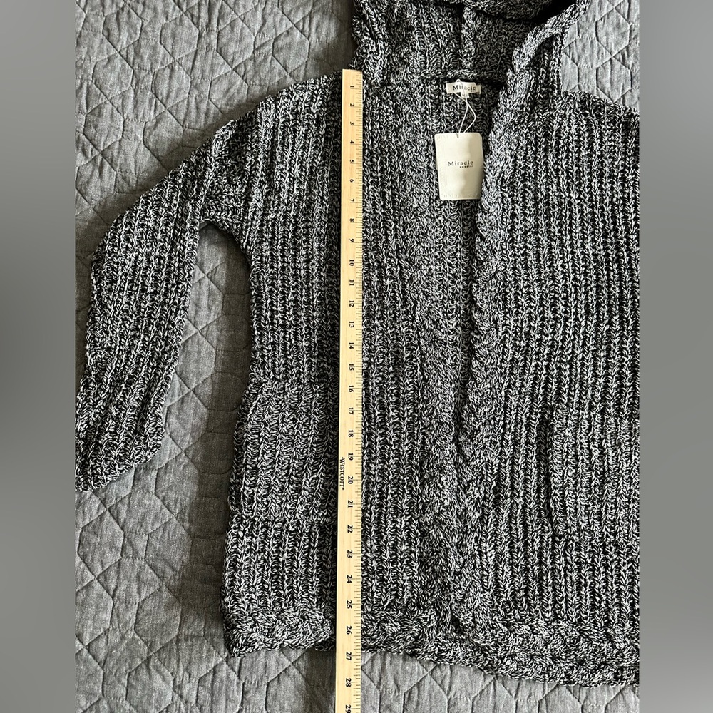 NWT Miracle Sweater black and white hooded cardigan - size M/L - Picture 8 of 10